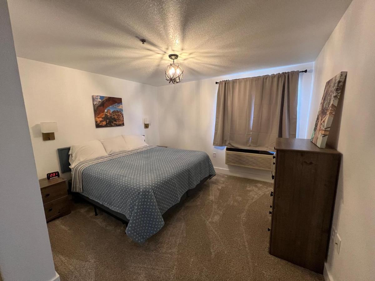Arch Canyon Inn Blanding Esterno foto